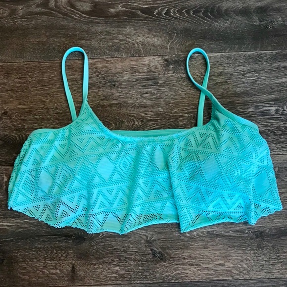 Women’s Turquoise Crochet Flutter Bikini Top - Picture 5 of 7